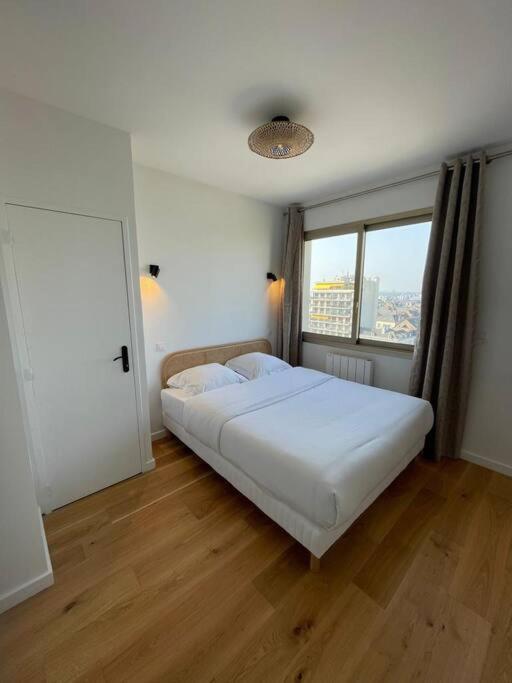 Penthouse / 2 Bedrooms In City Center Of Анже Экстерьер фото